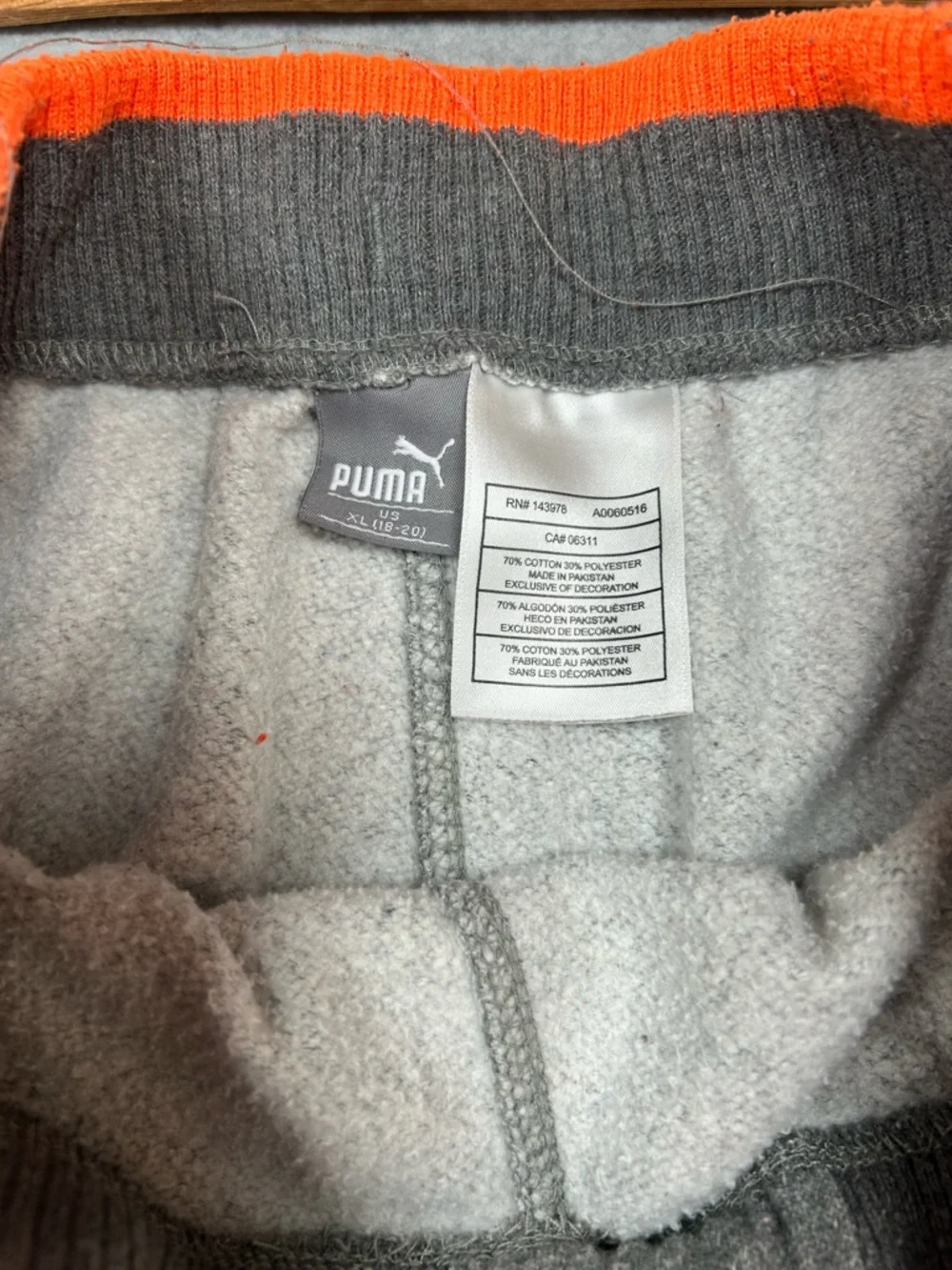 Puma Boys Jogger Sweatpants Gray‎ Orange Fleece Lined Elastic  Size XL 18-20